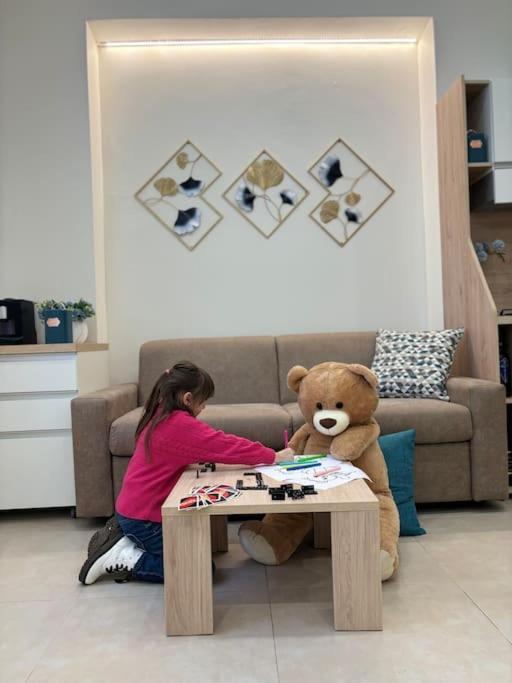 Teddy'S Home Luminoso Accogliente E Moderno Ракале Екстериор снимка